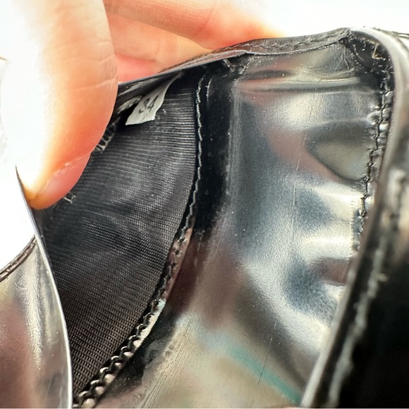 Prada Matte Black Patent Leather Key Cles wallet - Picture 7 of 12